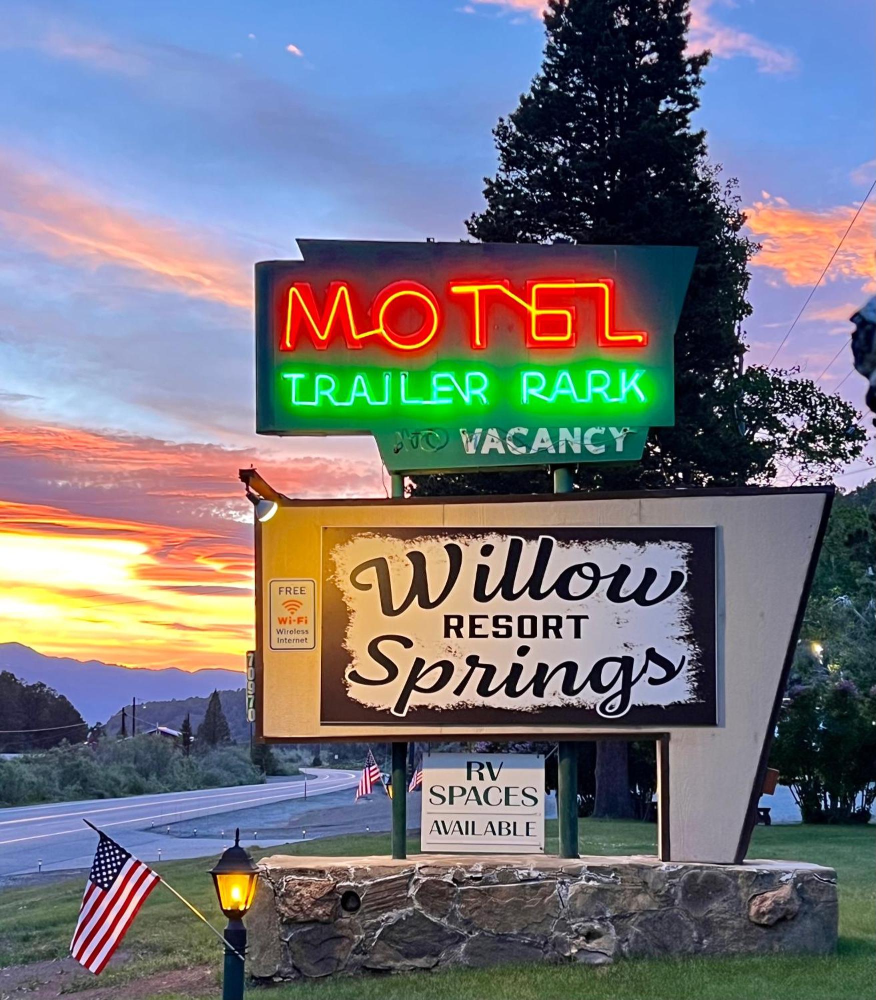Willow Springs Resort Bridgeport Exterior foto